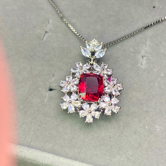 Victorian style Imitation Pigeon Blood Red Ruby Necklace Pendant - Picture 2 of 16